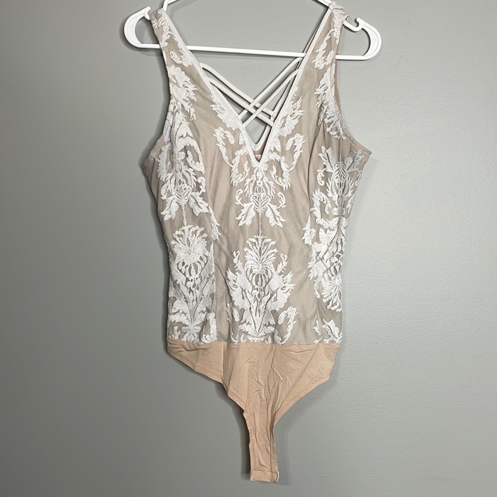 Willow & root lace body suit